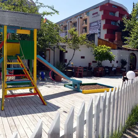 Lilia Hotel 2*