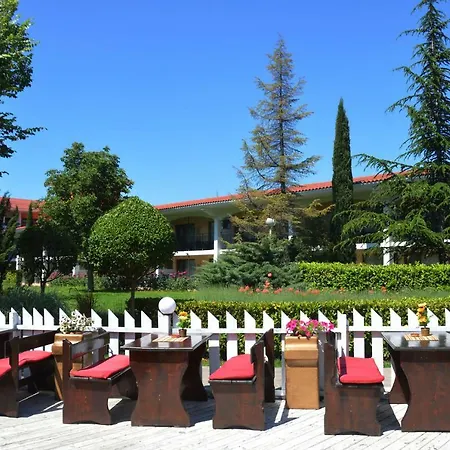 Hotel Lilia 2*